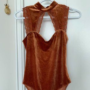 Forever21 US S, velvet copper bodysuit